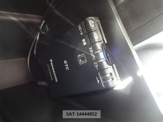 Suzuki SPACIA 2018-03 228673-14