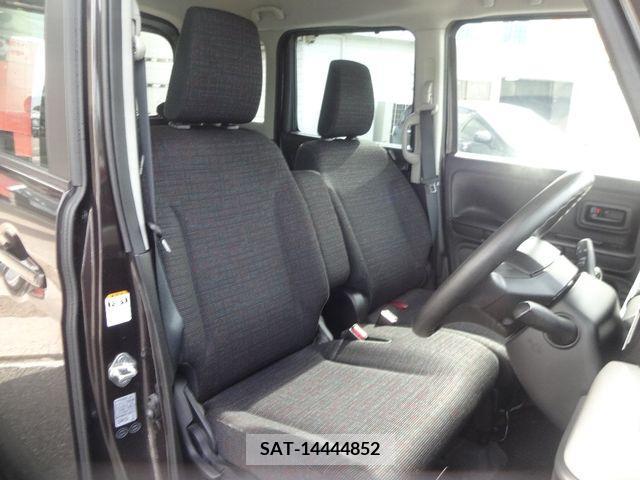 Suzuki SPACIA 2018-03 228673-8