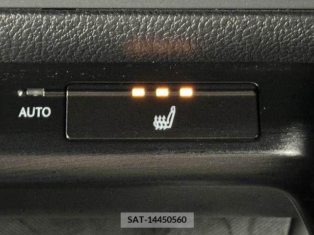 Lexus UX 2019-06 353937-7