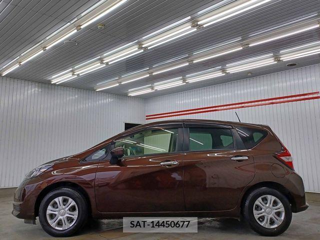 Nissan NOTE 2017-07 379072-6