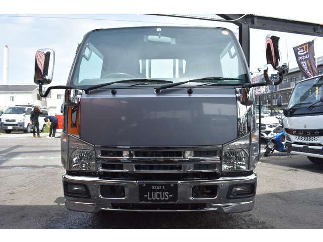 Isuzu ELF TRUCK 2012-11 17064-2
