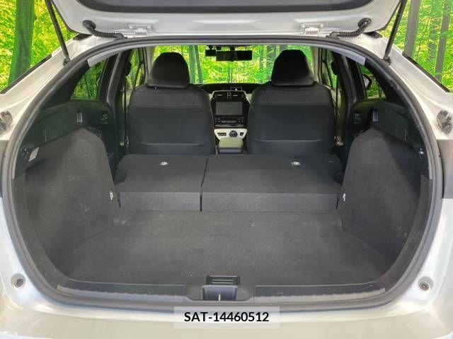 Toyota PRIUS 2017-07 366536-10