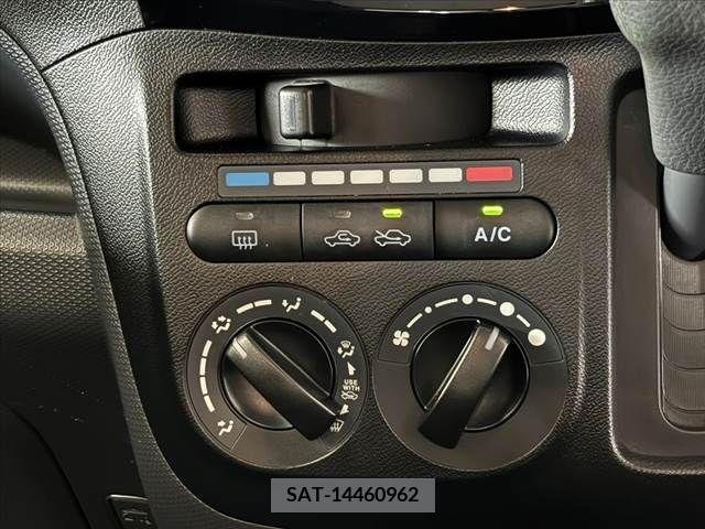 Suzuki SOLIO 2015-05 384138-5