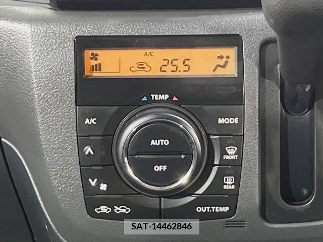 Suzuki SPACIA 2013-07 285877-7