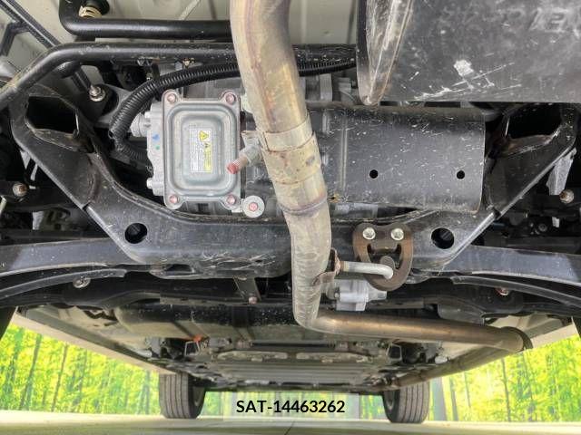 Mitsubishi OUTLANDER PHEV 2018-11 381805-19