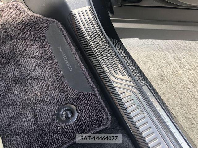 Toyota CROWN 2023-07 349832-20