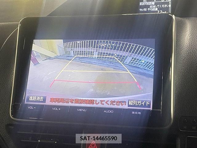 Toyota VOXY 2015-01 221001-10
