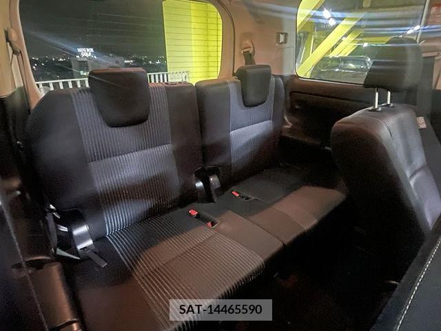 Toyota VOXY 2015-01 221001-17