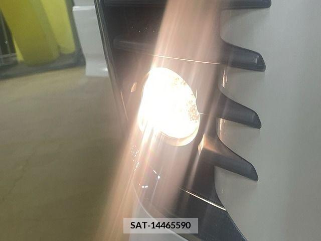 Toyota VOXY 2015-01 221001-19