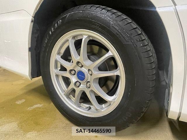 Toyota VOXY 2015-01 221001-25