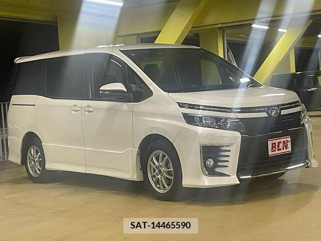 Toyota VOXY 2015-01 221001-6