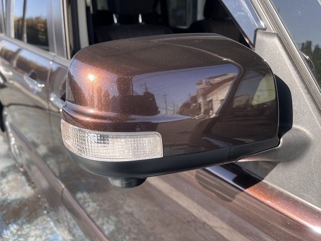 Nissan SERENA 2016-06 188641-22