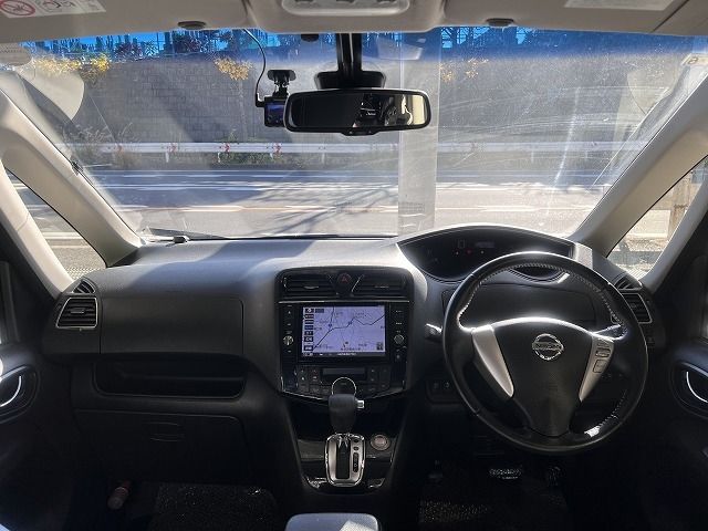 Nissan SERENA 2016-06 188641-1