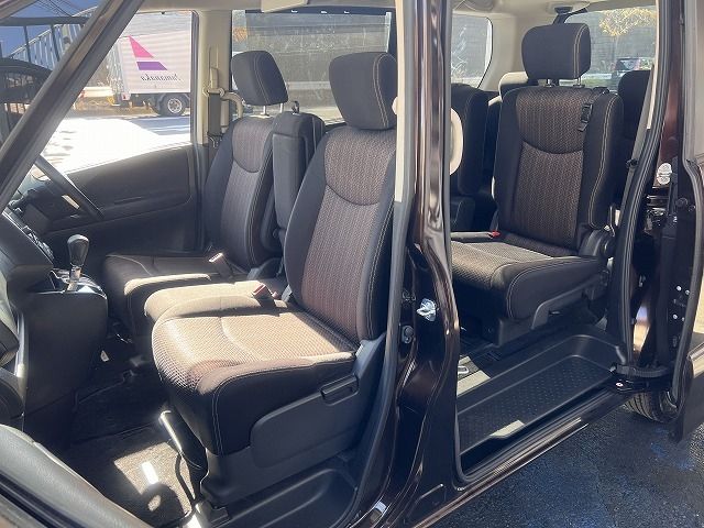 Nissan SERENA 2016-06 188641-27
