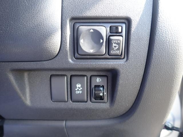 Nissan MARCH 2018-11 183763-14