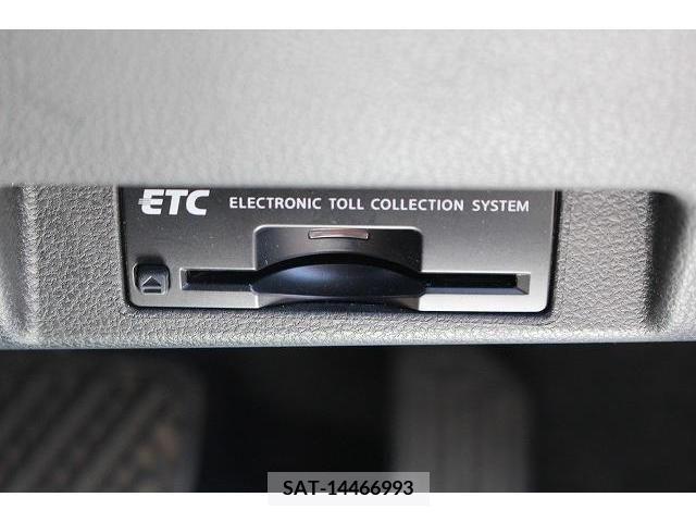 Nissan LEAF 2018-09 386870-5