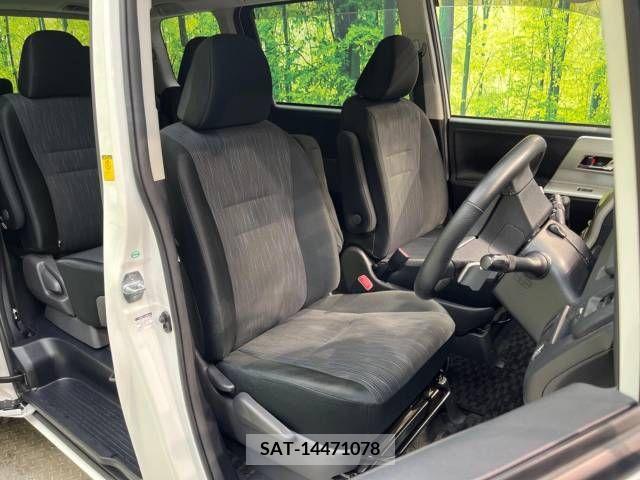 Toyota VOXY 2011-07 344804-8