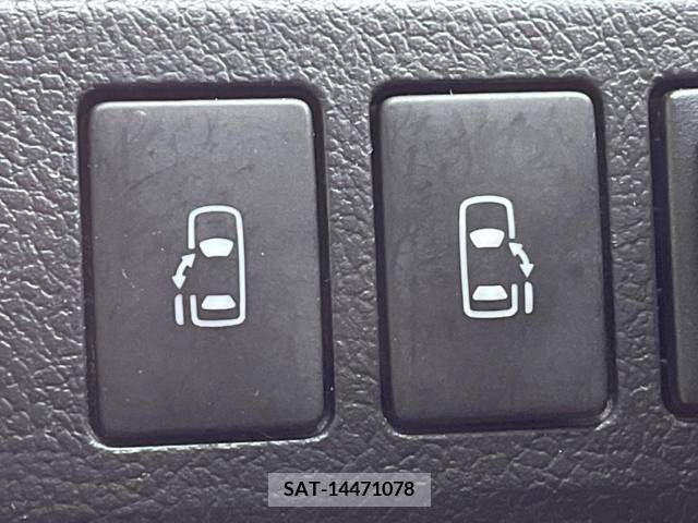 Toyota VOXY 2011-07 344804-2