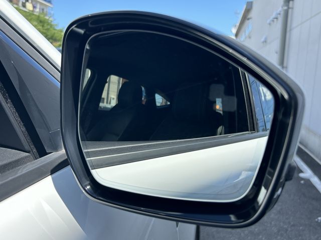 Jaguar E-PACE 2021-03 10176-15