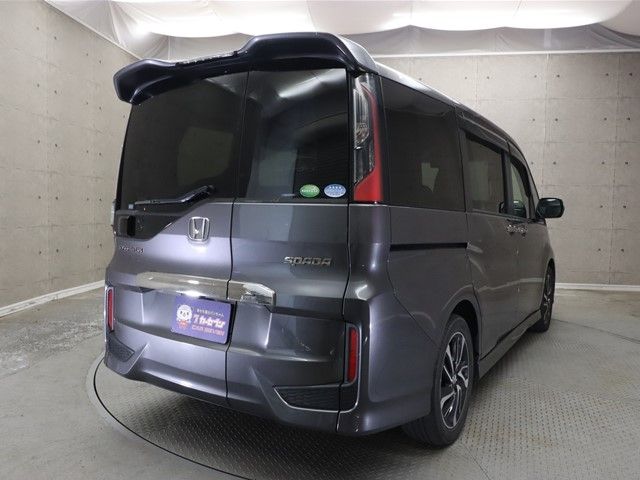 Honda e 2015-07 7870-1