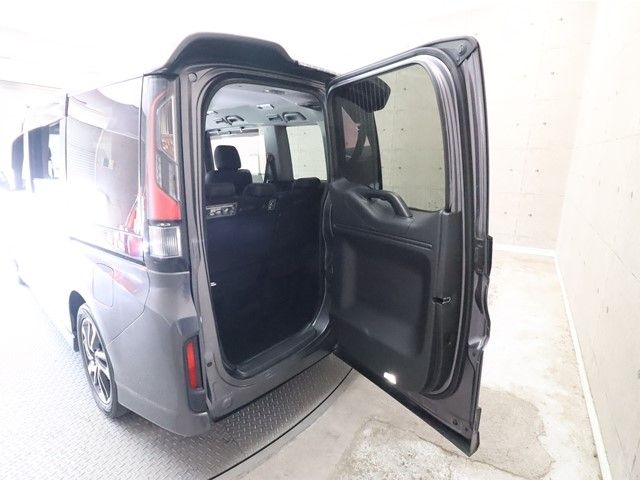 Honda e 2015-07 7870-9