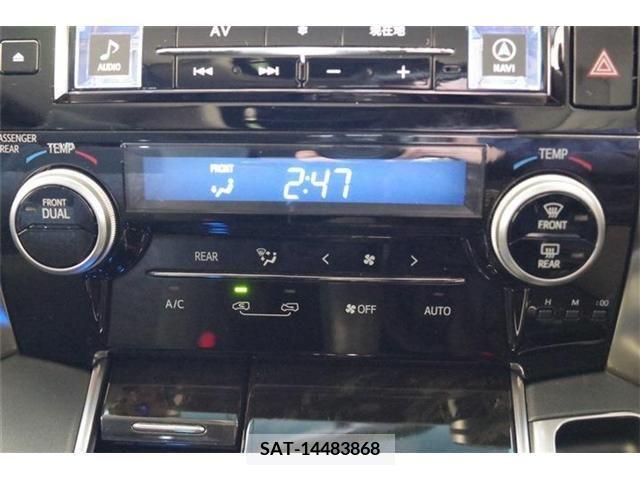 Toyota VELLFIRE 2017-04 209643-11