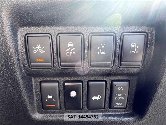 Nissan ELGRAND 2019-05 346089-5