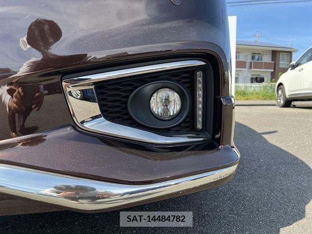 Nissan ELGRAND 2019-05 346089-22