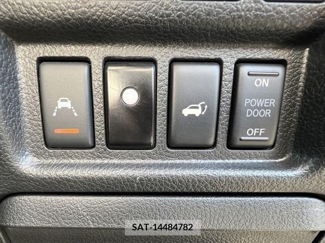 Nissan ELGRAND 2019-05 346089-4