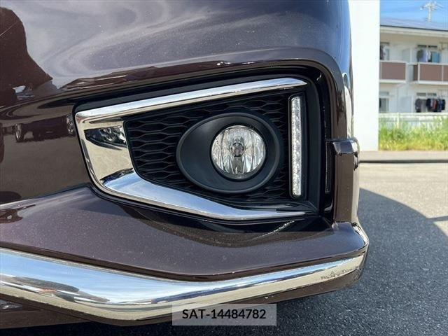 Nissan ELGRAND 2019-05 346089-12