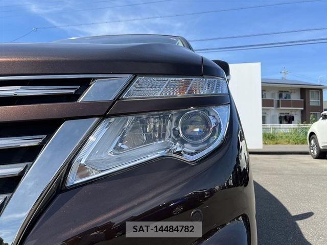 Nissan ELGRAND 2019-05 346089-21