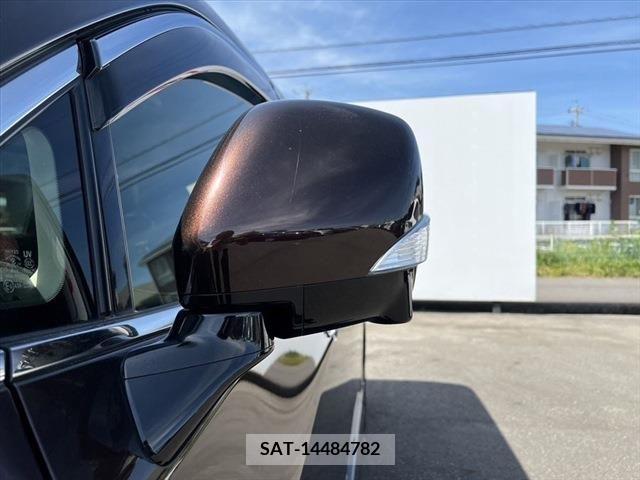 Nissan ELGRAND 2019-05 346089-25