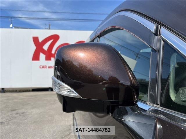 Nissan ELGRAND 2019-05 346089-26