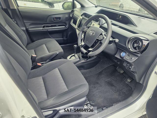 Toyota AQUA 2019-11 261105-3