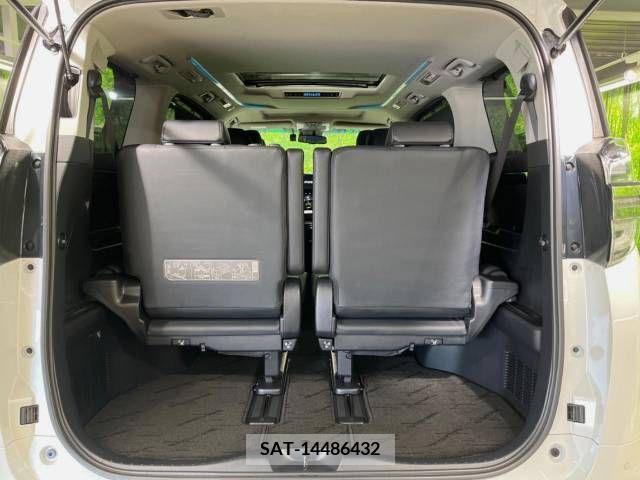 Toyota VELLFIRE 2018-12 369790-11