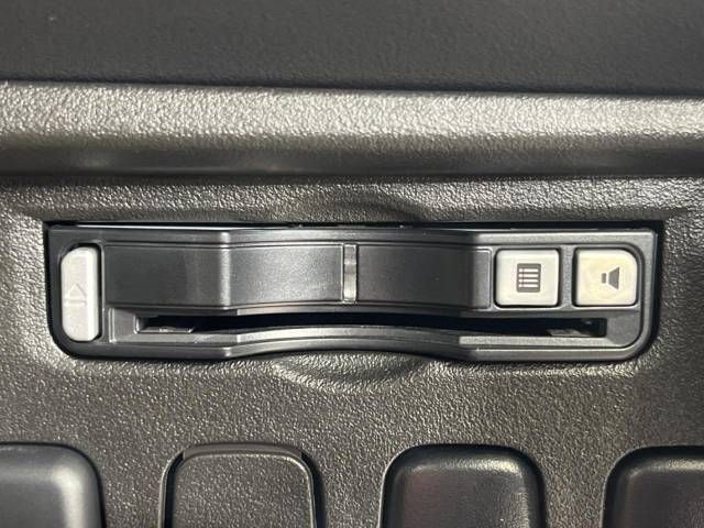 Mitsubishi DELICA D5 2016-04 194653-5