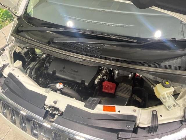 Mitsubishi DELICA D5 2016-04 194653-18