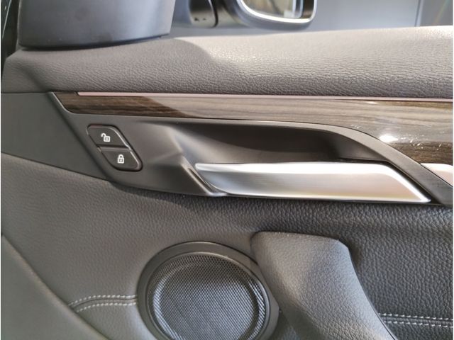 Bmw X1 2018-06 18612-23