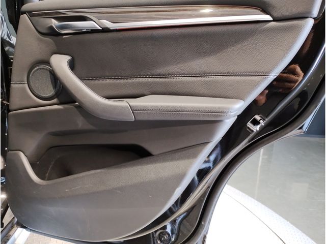 Bmw X1 2018-06 18612-29