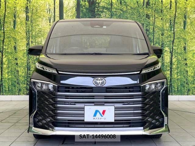 Toyota VOXY 2022-03 332957-14