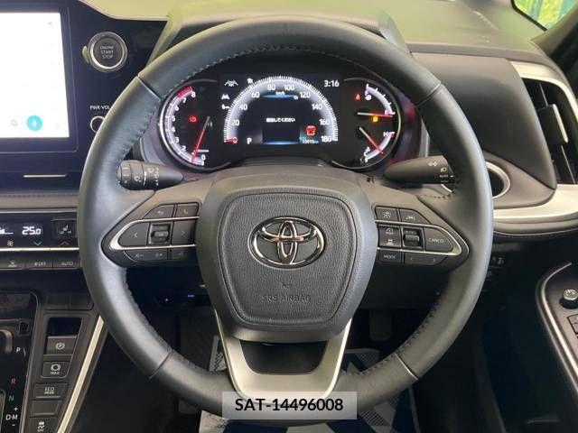 Toyota VOXY 2022-03 332957-13