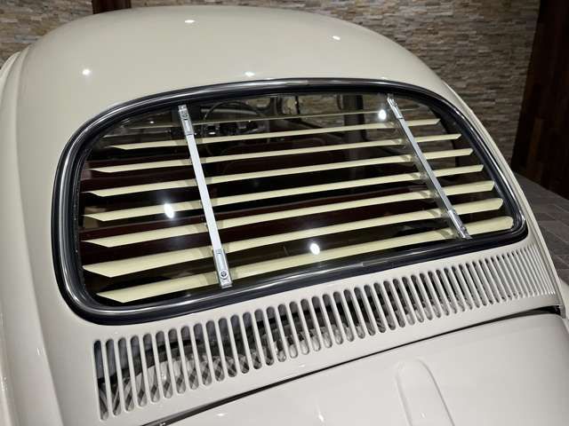 VolksWagen THE BEETLE 1964-01 15684-9