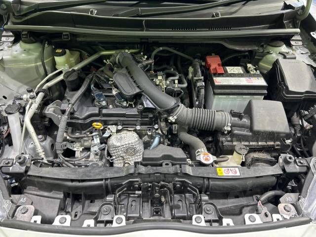 Toyota YARIS 2023-04 189283-18