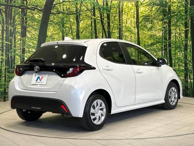 Toyota YARIS 2023-04 189283-17