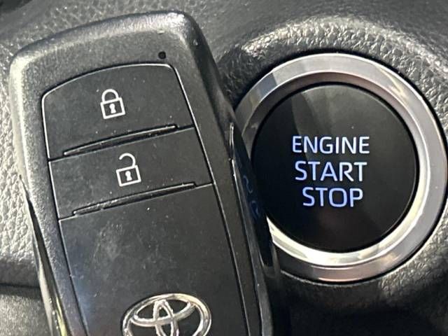 Toyota YARIS 2023-04 189283-7