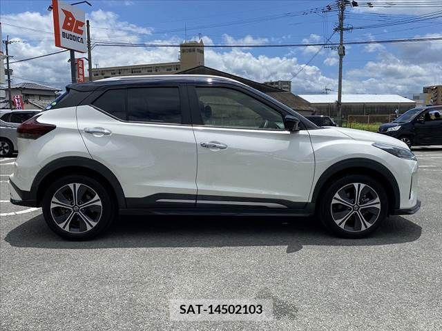 Nissan KICKS 2020-11 380401-11