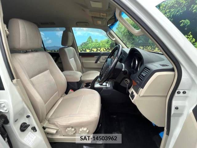 Mitsubishi PAJERO 2007-06 381161-7