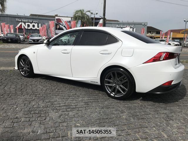 Lexus IS 2014-12 297918-3