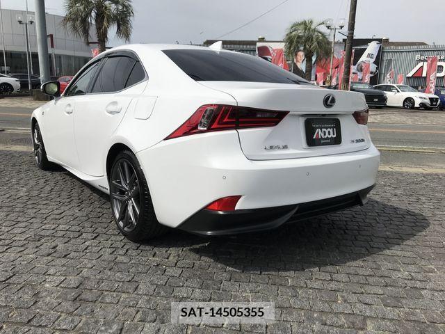 Lexus IS 2014-12 297918-2