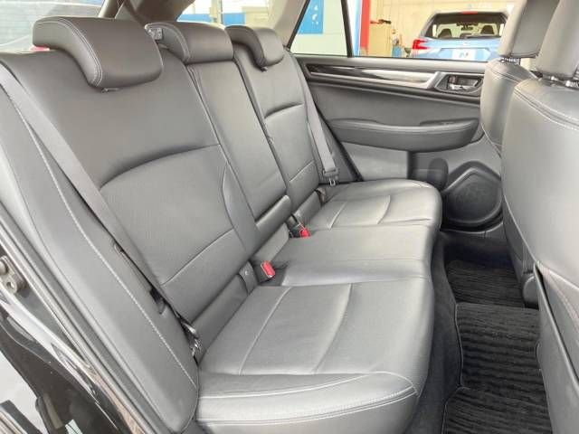 Subaru OUTBACK 2018-05 192102-10